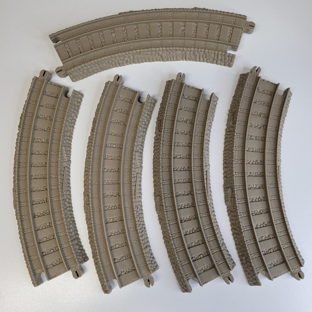Thomas and Friends Wooden Railway Curved Track Pieces 2011 Mattel 5 pcs